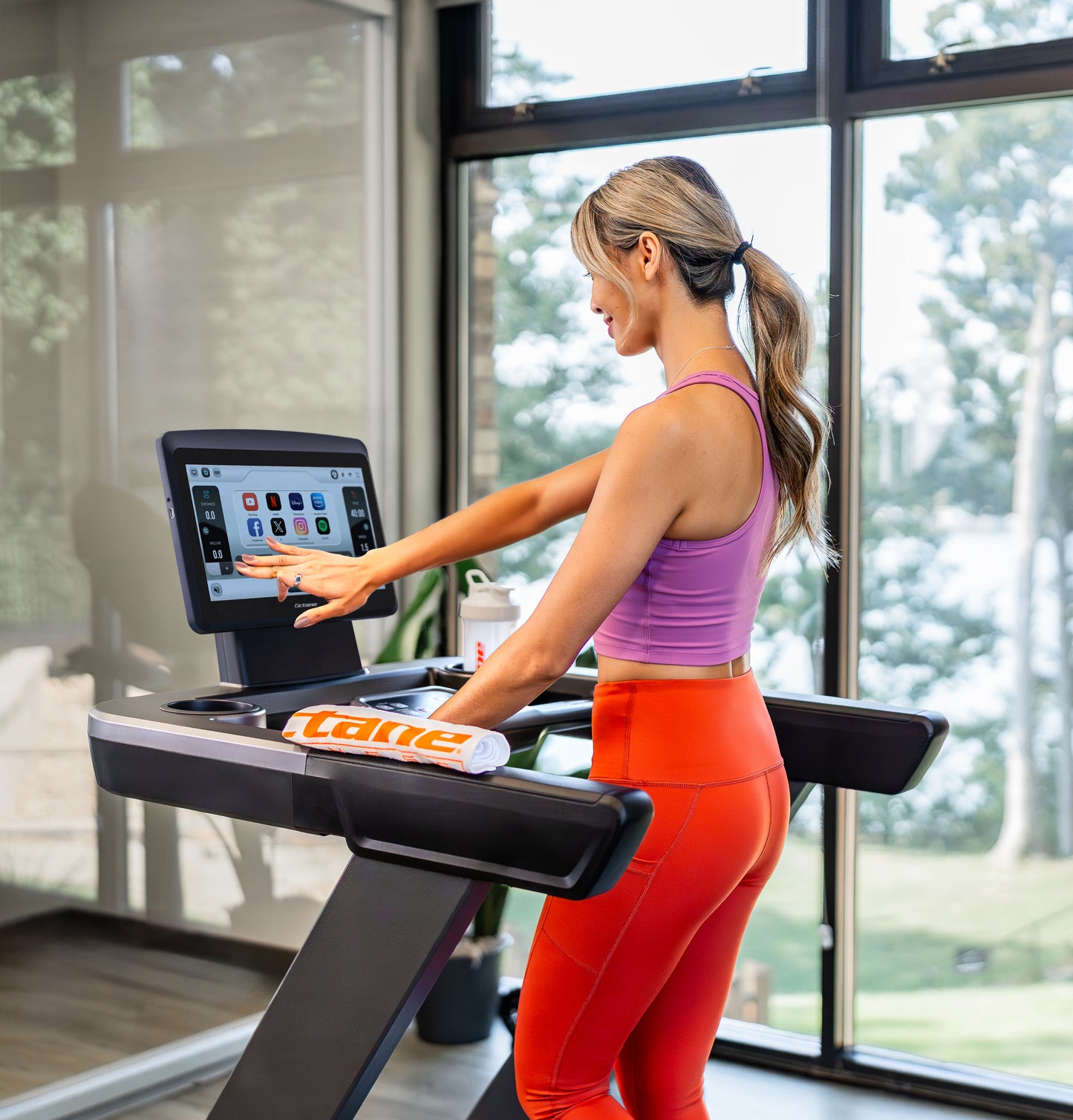 Octane OC160 Treadmill